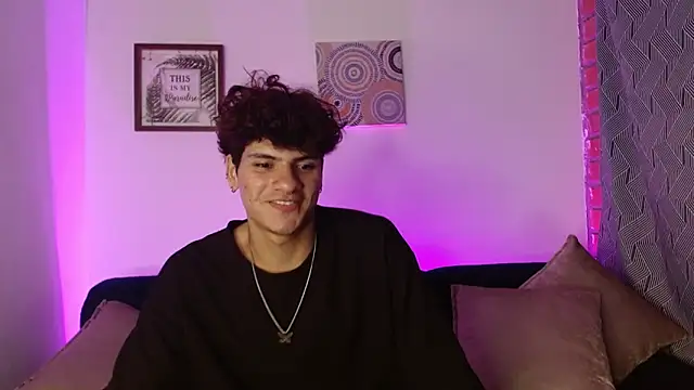 Themilow online show from 02-12-25, 03:07