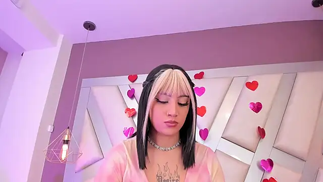 MadissonRey online show from 03-04-26, 01:19