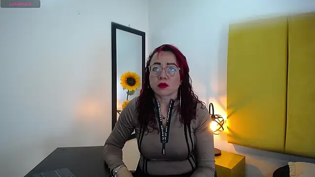 Snapshot of Lupiita223 chatting on 09-18-25, 01:03 Lupiita223 online show from 09-18-25, 01:03