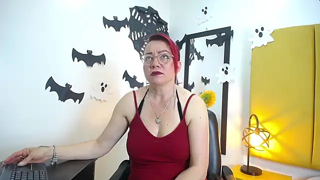 Snapshot of Lupiita223 chatting on 10-22-25, 12:48 Lupiita223 online show from 10-22-25, 12:48