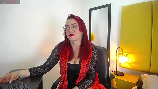 Snapshot of Lupiita223 chatting on 09-23-25, 01:18 Lupiita223 online show from 09-23-25, 01:18