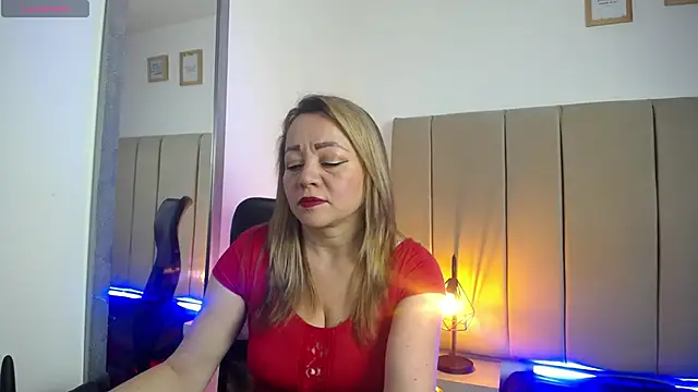 Snapshot of Lupiita223 chatting on 03-10-25, 01:00 Lupiita223 online show from 03-10-25, 01:00