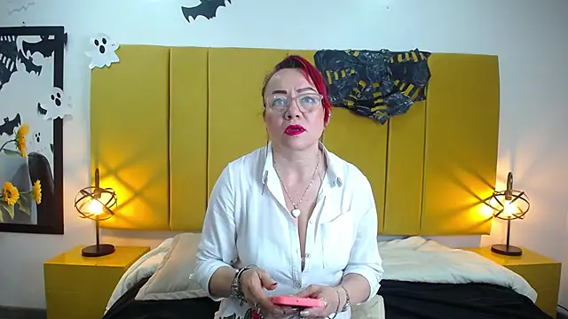 Snapshot of Lupiita223 chatting on 10-16-25, 12:57 Lupiita223 online show from 10-16-25, 12:57