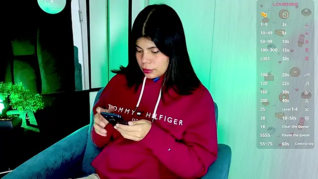 cutehanna1 online show from 09-19-25, 11:09