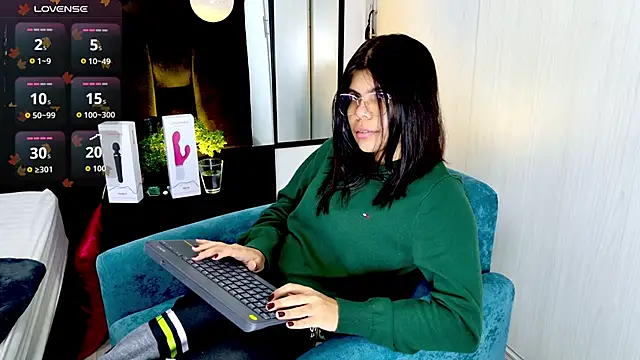 cutehanna1 online show from 09-29-25, 11:54