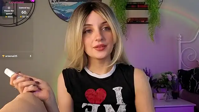 Katty Lights online show from 11-14-25, 11:47