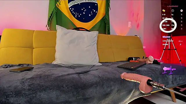 Snapshot of samuel_boy_tatoo chatting on 02-25-25, 01:32 samuel boy tatoo online show from 02-25-25, 01:32