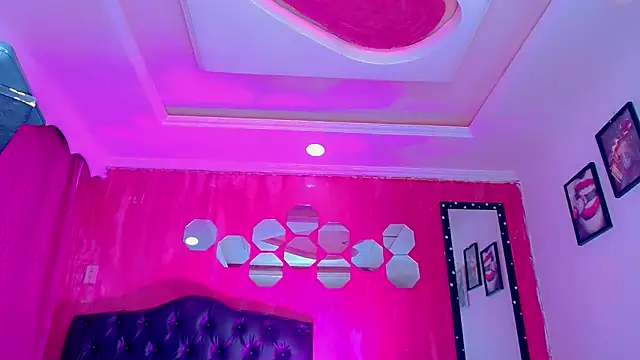 TiffanyMackensyy online show from 02-26-26, 01:16