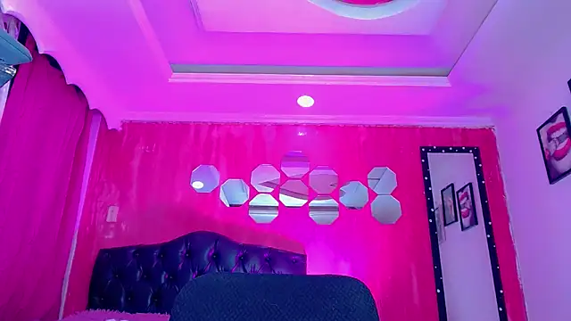 TiffanyMackensyy online show from 02-20-26, 06:26