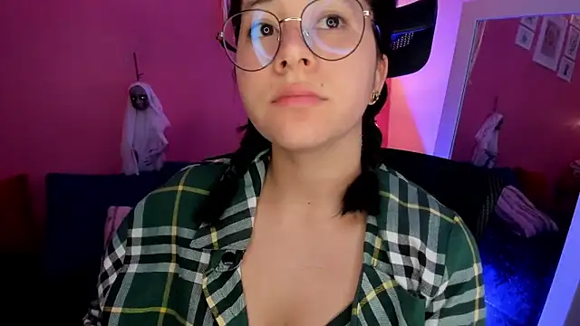 agnes 213 online show from 10-11-25, 02:40