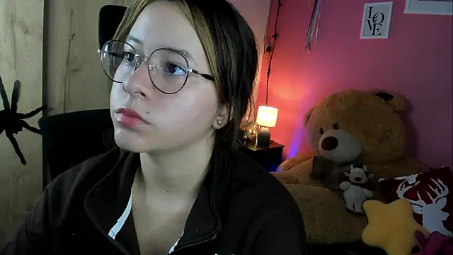 agnes 213 online show from 02-20-26, 02:19