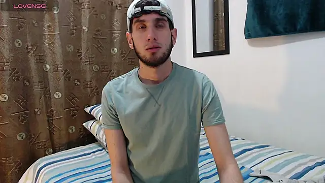 Snapshot of Thhiago_tay chatting on 10-27-25, 01:56 Thhiago tay online show from 10-27-25, 01:56