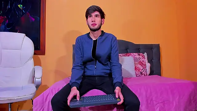 Snapshot of Thhiago_tay chatting on 12-07-24, 12:51 Thhiago tay online show from 12-07-24, 12:51