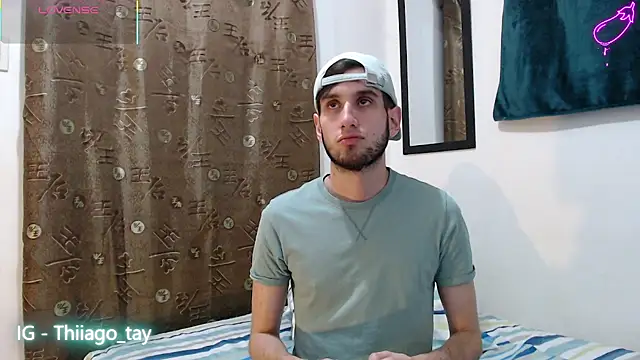 Snapshot of Thhiago_tay chatting on 10-20-25, 06:37 Thhiago tay online show from 10-20-25, 06:37