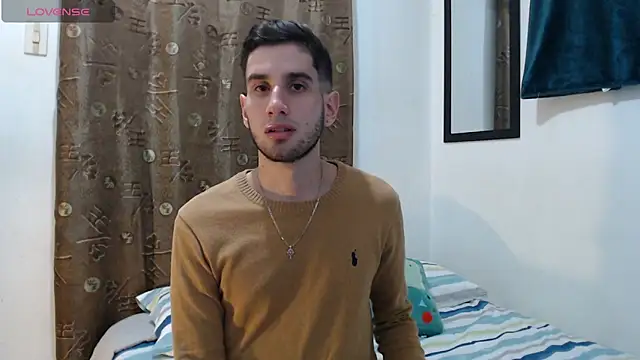 Snapshot of Thhiago_tay chatting on 10-06-25, 04:35 Thhiago tay online show from 10-06-25, 04:35