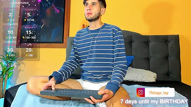 Snapshot of Thhiago_tay chatting on 12-18-24, 08:36 Thhiago tay online show from 12-18-24, 08:36