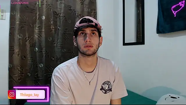 Snapshot of Thhiago_tay chatting on 09-19-25, 04:27 Thhiago tay online show from 09-19-25, 04:27