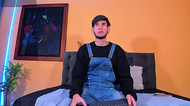 Snapshot of Thhiago_tay chatting on 12-19-24, 01:18 Thhiago tay online show from 12-19-24, 01:18