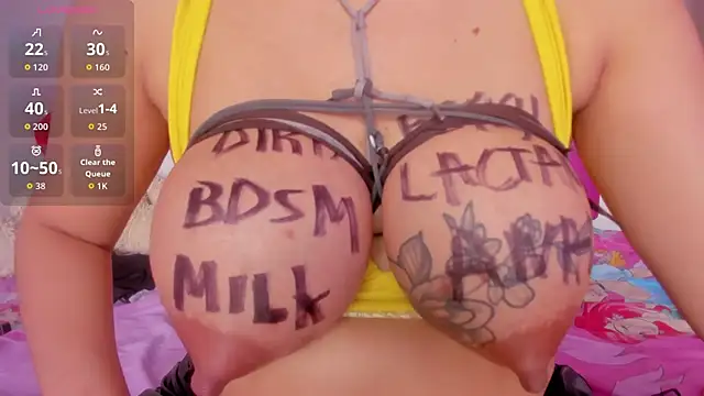 Venus Blackk online show from 12-15-25, 05:52