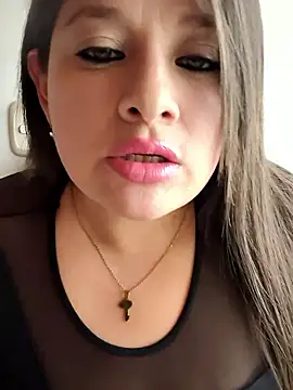 Neve Collins online show from 01-13-26, 04:33