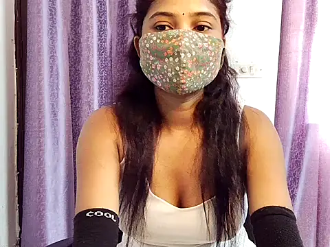 Snapshot of samosa73 chatting on 09-15-25, 03:18 samosa73 online show from 09-15-25, 03:18