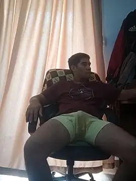 estudiante69 online show from 01-12-25, 07:53