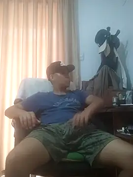 estudiante69 online show from 02-04-25, 08:49