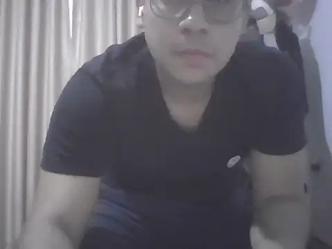 estudiante69 online show from 10-11-25, 11:06