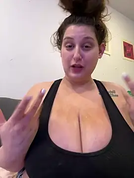 delinadelray online show from 01-30-25, 03:29