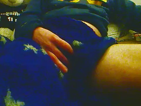 Snapshot of Adi1985gda chatting on 02-17-26, 02:20 Adi1985gda online show from 02-17-26, 02:20