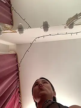 MiraMiss online show from 03-12-26, 07:45