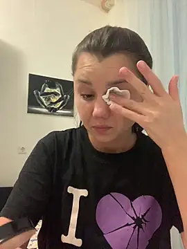 MiraMiss online show from 03-31-26, 05:37