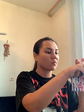 MiraMiss online show from 10-19-25, 05:54