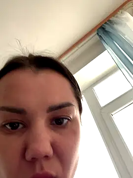 MiraMiss online show from 11-13-25, 06:50