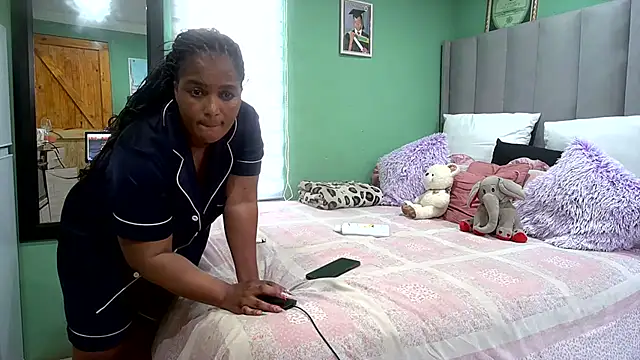 SexyEbony37X online show from 04-23-26, 12:29