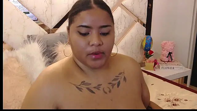 Snapshot of RAVENDIPAUL chatting on 03-19-25, 01:10 RAVENDIPAUL online show from 03-19-25, 01:10