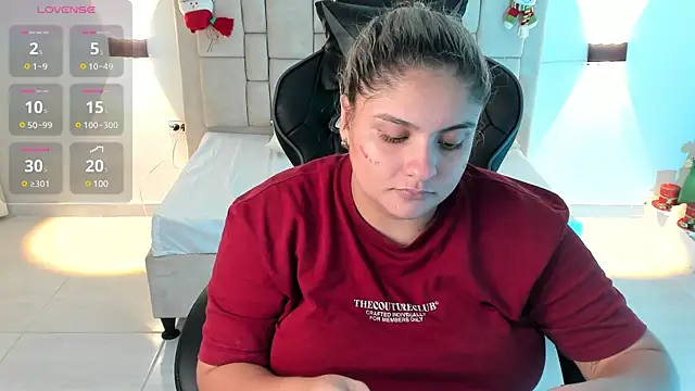 Sienna Jones online show from 12-21-24, 06:22