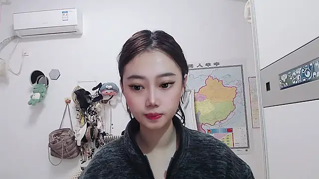 Cherie-xinxin01 online show from 12-05-24, 01:11