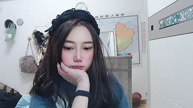 Cherie-xinxin01 online show from 12-06-24, 03:17