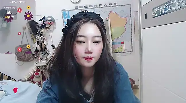 Cherie-xinxin01 online show from 12-07-24, 12:07
