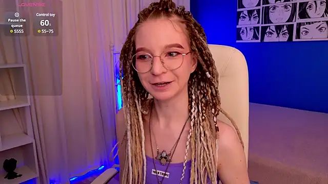 Snapshot of VioletShine chatting on 03-02-25, 09:21 VioletShine online show from 03-02-25, 09:21