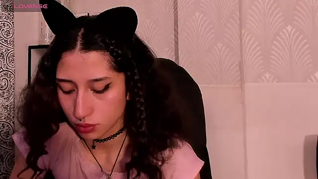 Snapshot of Queenjenn__ chatting on 03-02-25, 07:54 Queenjenn   online show from 03-02-25, 07:54