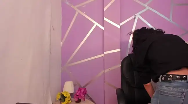 Snapshot of Queenjenn__ chatting on 02-16-25, 07:49 Queenjenn   online show from 02-16-25, 07:49
