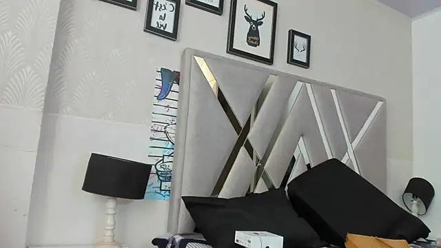 Snapshot of Queenjenn__ chatting on 01-25-25, 07:28 Queenjenn   online show from 01-25-25, 07:28