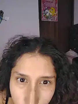 Queenjenn   online show from 05-30-26, 04:01
