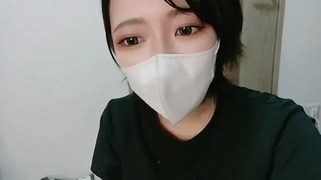 Snapshot of rei_0180 chatting on 10-10-25, 03:35 rei 0180 online show from 10-10-25, 03:35