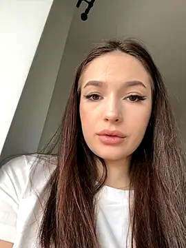 Snapshot of VixenAmour chatting on 10-01-25, 06:07 VixenAmour online show from 10-01-25, 06:07