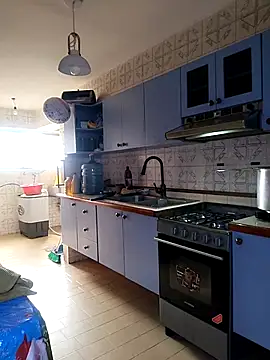 Alison fitness online show from 12-20-25, 05:27