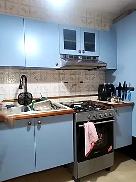 Alison fitness online show from 10-22-25, 11:20