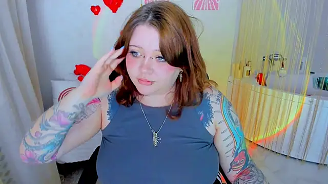 Snapshot of MoonLghte chatting on 02-13-26, 03:39 MoonLghte online show from 02-13-26, 03:39